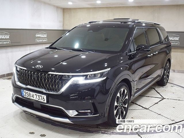 Kia Canival Diesel 9-Seater Signature, 2020