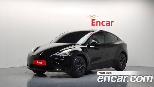 Tesla Model Y RWD, 2024