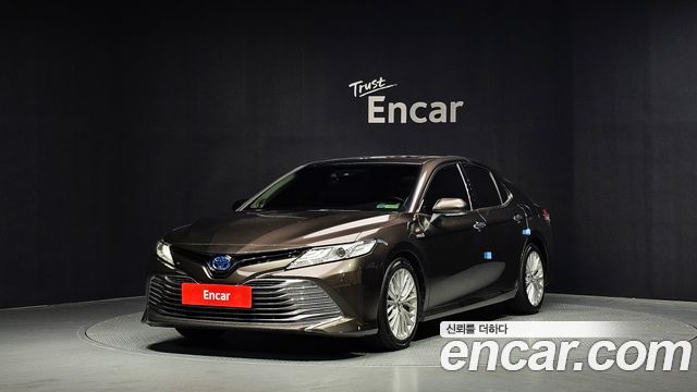 Toyota Camry 2.5 XLE Hybrid, 2018