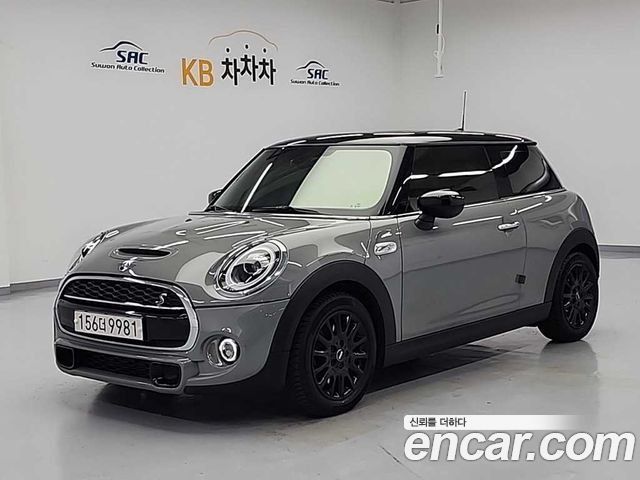 Mini Cooper Standard, 2020