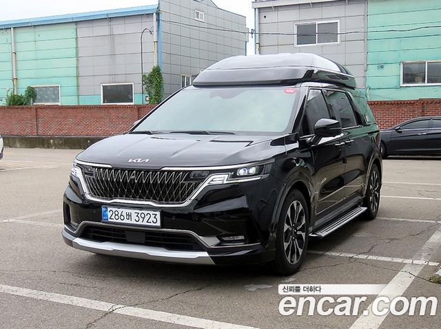Kia Canival 9-Seater Hi-Limousine, 2023