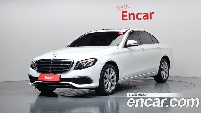 Mercedes-Benz E-Class E300 4MATIC Exclusive, 2020