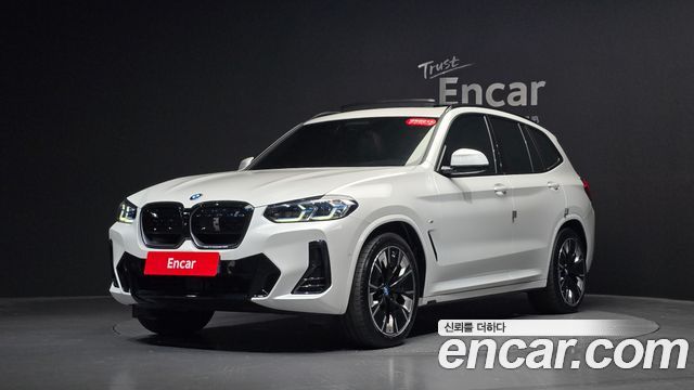 BMW iX3 M Sports, 2024