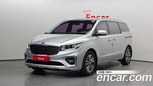 Kia Canival 9-Seater Luxury, 2020