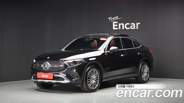 Mercedes-Benz GLC-Class GLC300 4MATIC Avnatgarde Coupe, 2025
