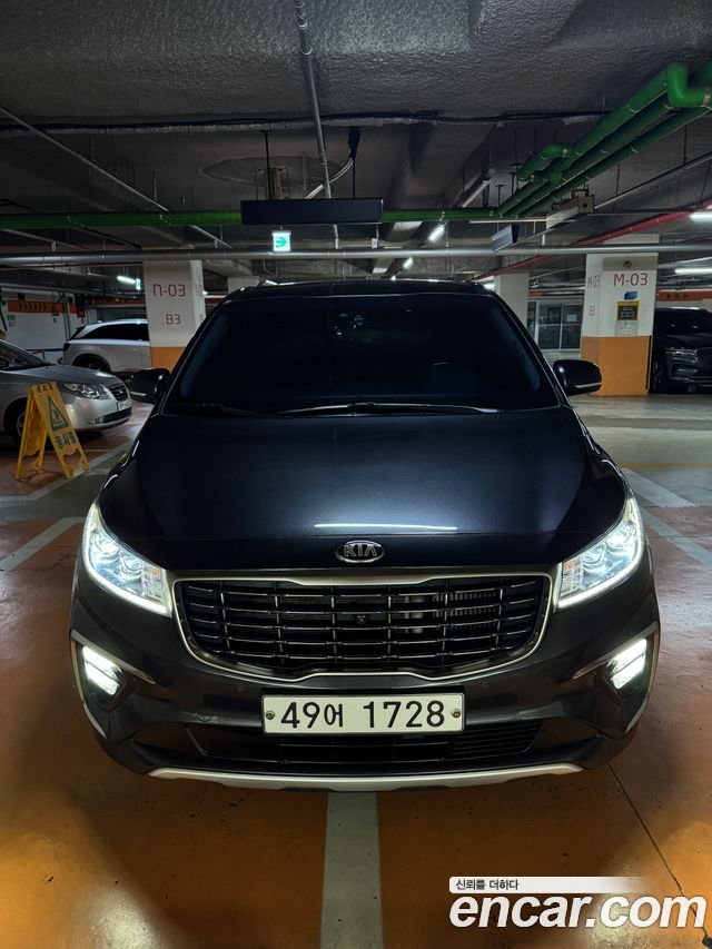 Kia Canival 7-Seater Limousine, 2019
