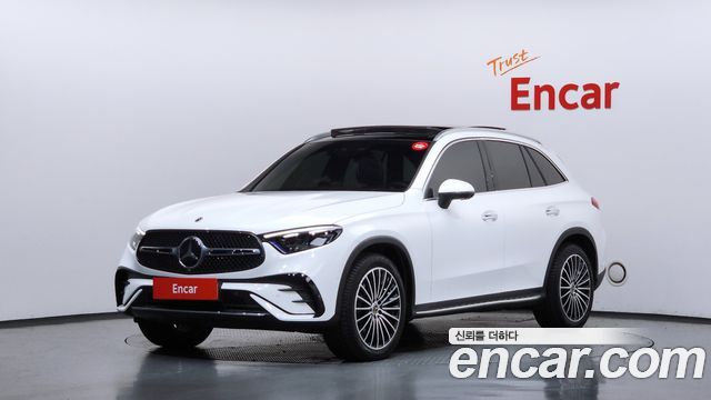 Mercedes-Benz GLC-Class GLC300 4MATIC AMG Line, 2023