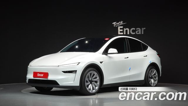 Tesla Model Y Long Range AWD, 2025