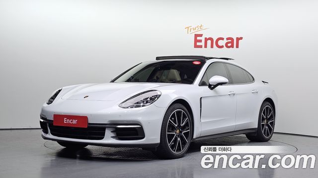 Porsche Panamera 3.0 AWD, 2018