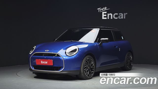 Mini Cooper SE Favoured, 2024