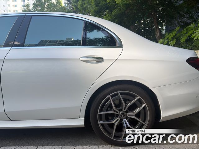 Mercedes-Benz E-Class E220d 4MATIC AMG Line, 2022