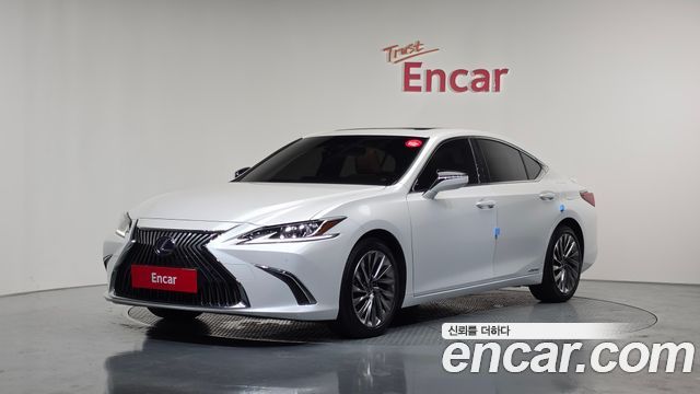 Lexus ES Luxury Plus, 2020
