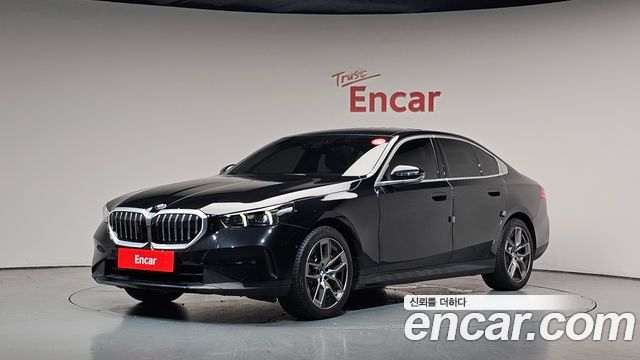 BMW 5-Series 530i xDrive, 2023