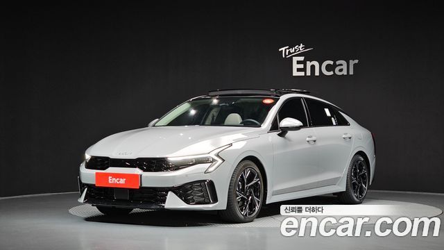 Kia K5 Signature, 2025