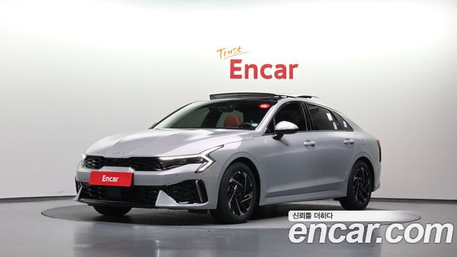 Kia K5 Signature, 2025