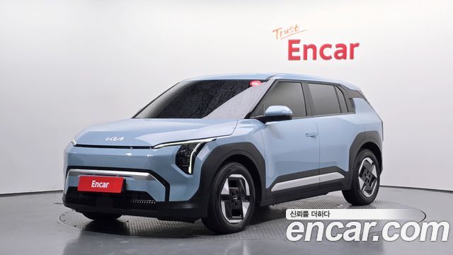 Kia EV3 Standard 2WD, 2024