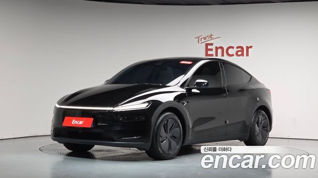 Tesla Model Y Long Range AWD, 2025