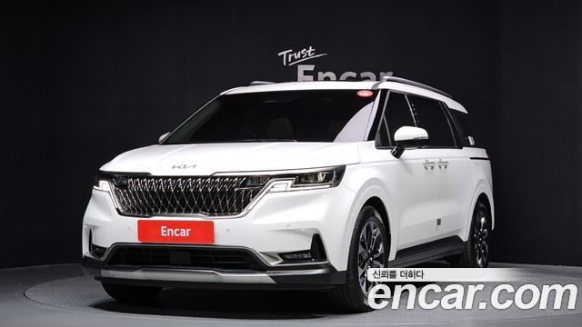 Kia Canival Gasoline 7-Seater Signature, 2022