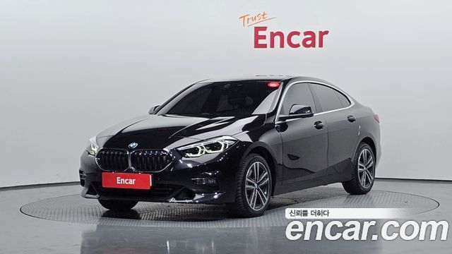 BMW 2-Series 220i Sport, 2022