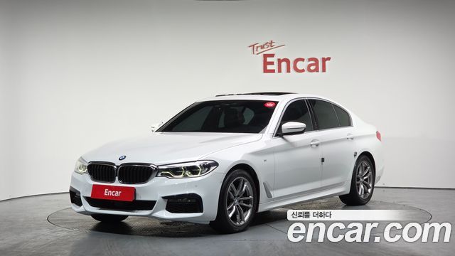 BMW 5-Series 520i M Sport, 2020