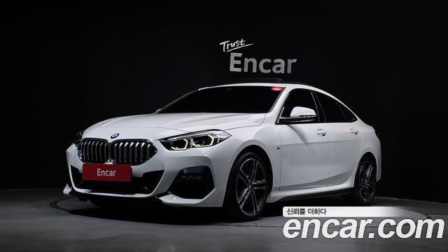 BMW 2-Series 220i M Sports, 2023