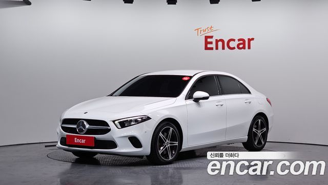 Mercedes-Benz A-Class A250 4MATIC Sedan, 2020