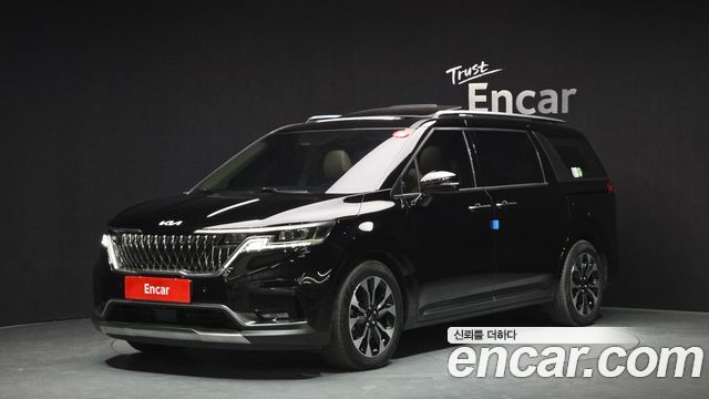 Kia Canival 9-Seater Signature, 2023
