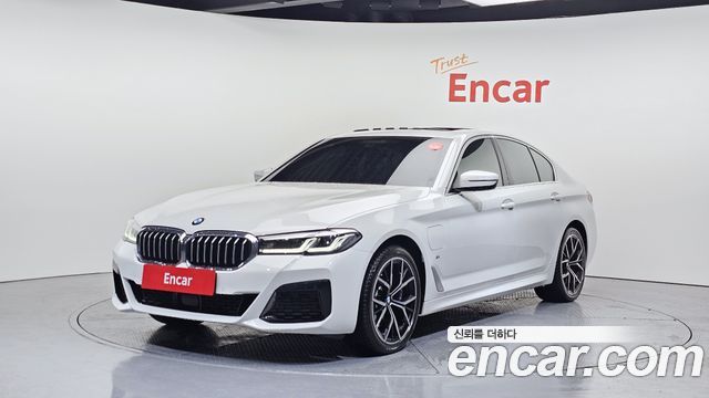 BMW 5-Series 530e M Sport, 2020