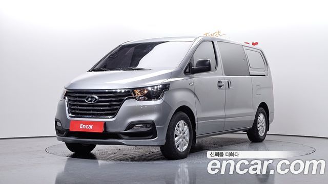 Hyundai Starex Van 5-Seater, 2018