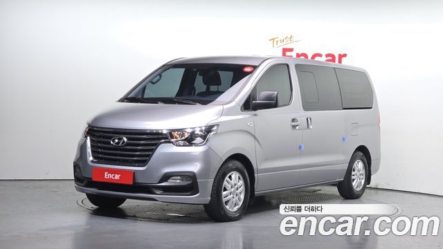 Hyundai Starex Van 5-Seater, 2020