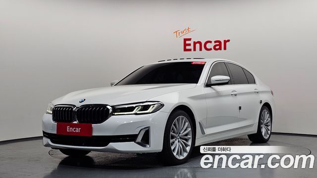 BMW 5-Series 530i xDrive Luxury, 2022