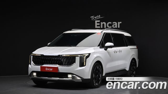 Kia Canival Gasoline 9-Seater Signature, 2024
