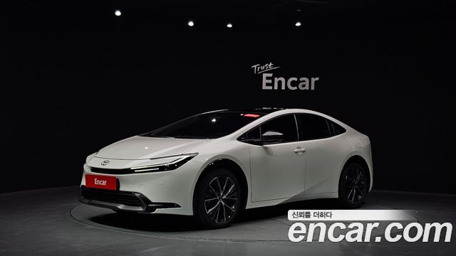 Toyota Prius 2.0 XLE AWD, 2025