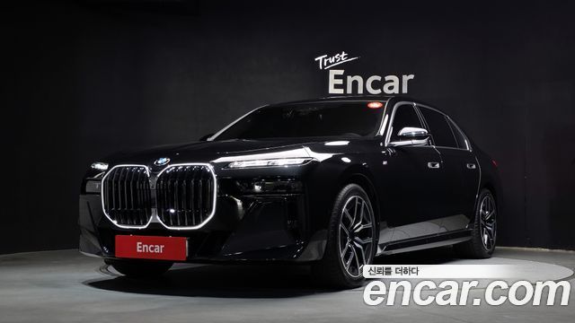BMW 7-Series 740i xDrive M Sport, 2025