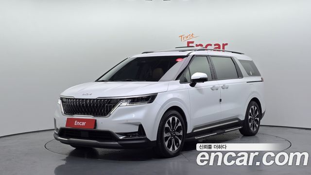 Kia Canival Gasoline 7-Seater Outdoor, 2022