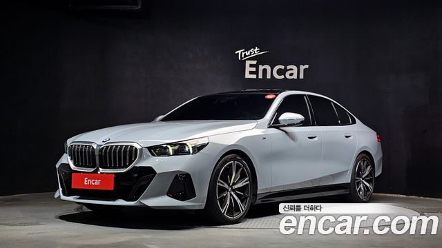BMW 5-Series 530i xDrive M Sport, 2024