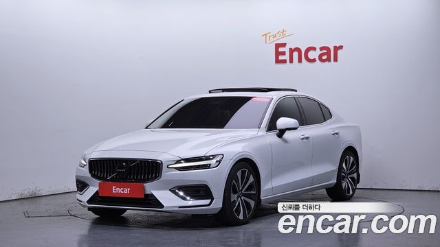 Volvo S60 B5 Ultimate Bright, 2023
