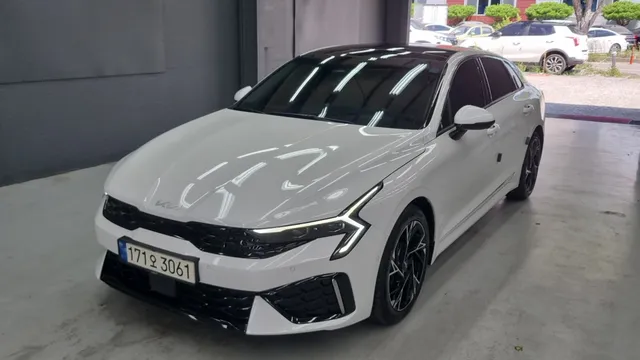Kia K5 Signature, 2024