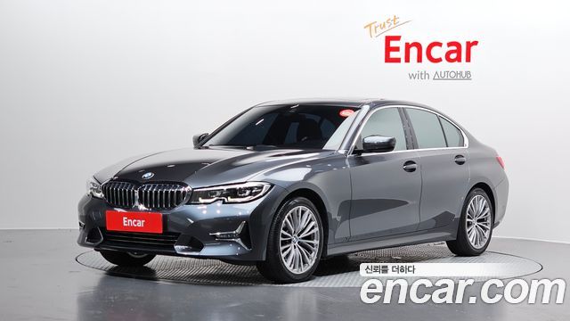 BMW 3-Series 320i Luxury, 2021
