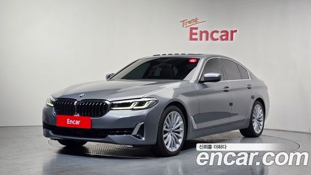 BMW 5-Series 530i xDrive Luxury, 2023