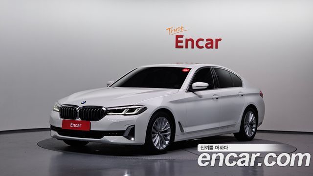 BMW 5-Series 520i Luxury, 2021