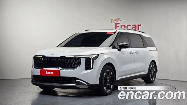 Kia Canival 9-Seater Signature, 2024