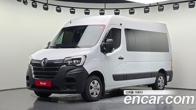 Renault Master 2.3 13-Seater, 2021