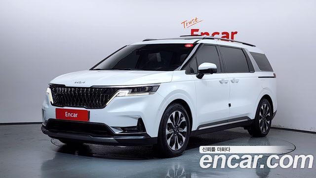 Kia Canival 9-Seater Signature, 2022