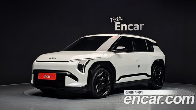 Kia EV3 Standard 2WD, 2024