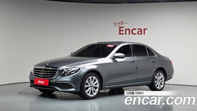 Mercedes-Benz E-Class E300 4MATIC Exclusive, 2020