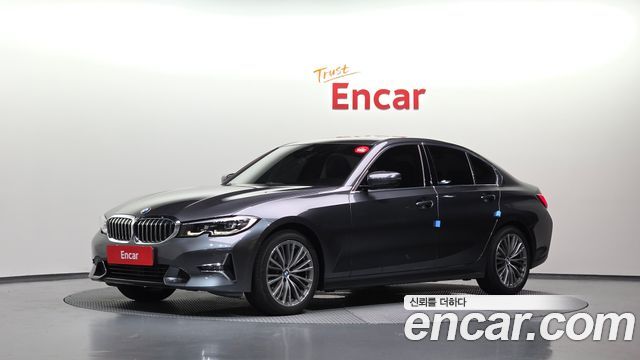 BMW 3-Series 320i Luxury, 2021