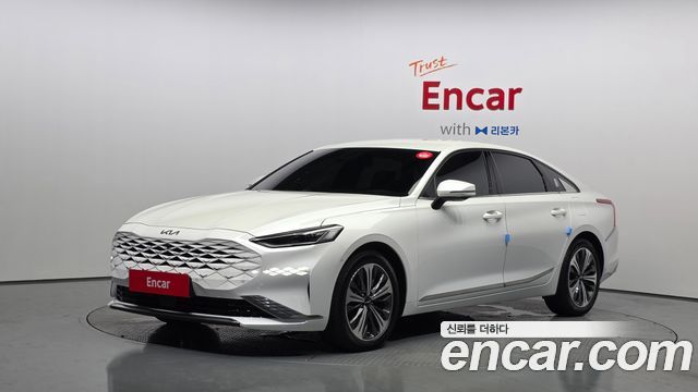 Kia K8 Signature, 2022