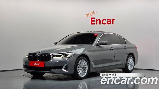 BMW 5-Series 530e Luxury, 2021