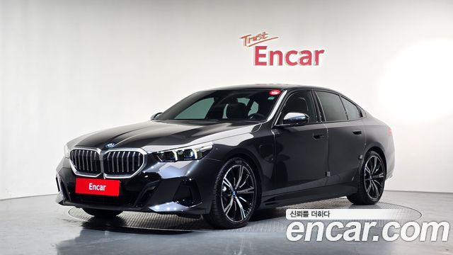 BMW 5-Series 530e M Sport, 2026